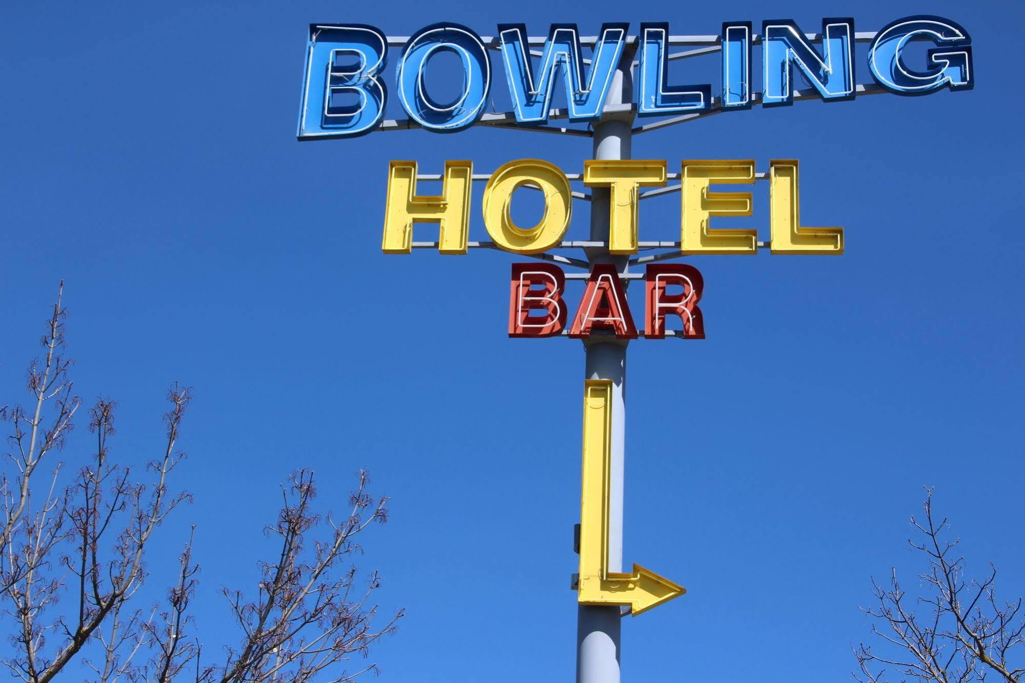 Cit'Hotel Restaurant Du Bowling De Мийо Екстериор снимка