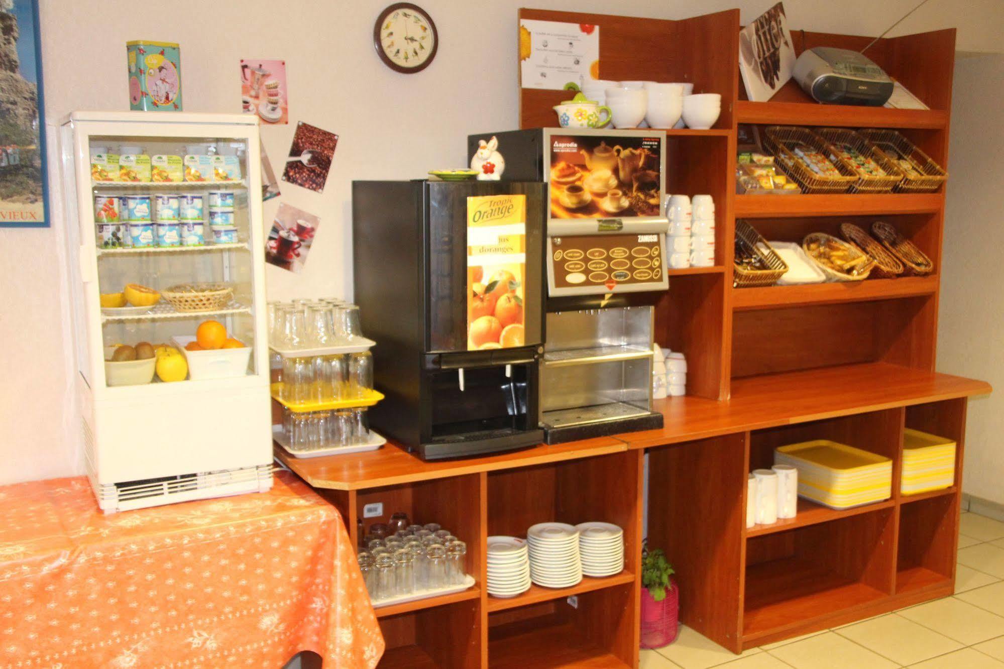 Cit'Hotel Restaurant Du Bowling De Мийо Екстериор снимка
